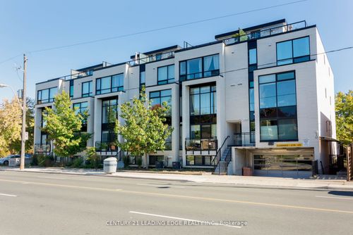 204-441 Jane St, York, ON, M6S3Z9 | Card Image