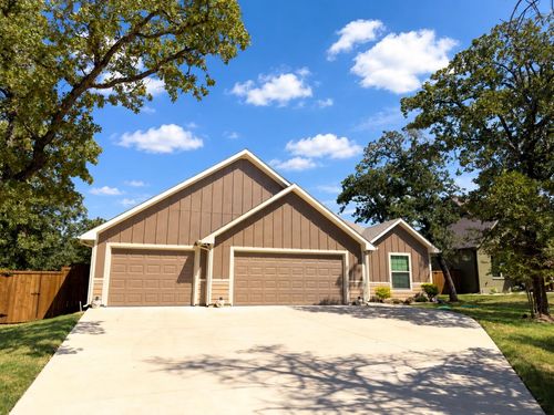 214 Colt Dr, Gainesville, TX, 76240-9103 | Card Image