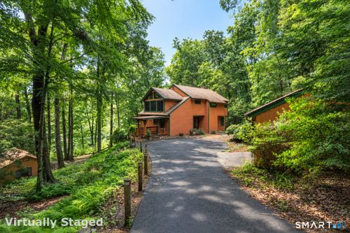 229 New Rd, Avon, CT, 06001-3163 | Card Image