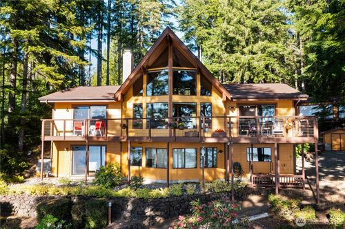 160 E Fern Creek Rd, Shelton, WA, 98584-7073 | Card Image