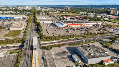 23 Centennial Pky S, Stoney Creek, ON, L8G2C1 | Card Image