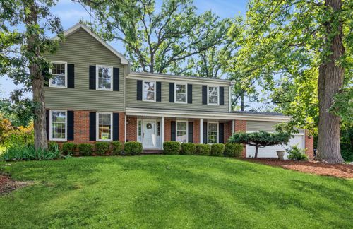 200 Timbercrest Dr, Schaumburg, IL, 60193-1572 | Card Image