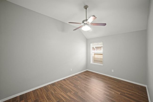 13003 Castlewind Ln, House other with 4 bedrooms, 2 bathrooms and 2 parking in Pearland TX | Image 20