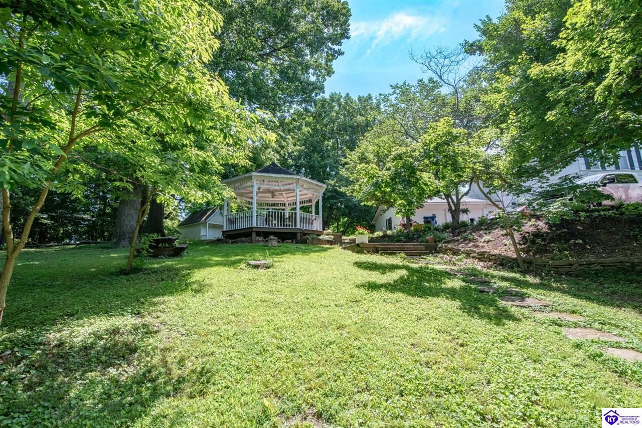 Residential in Leitchfield 4