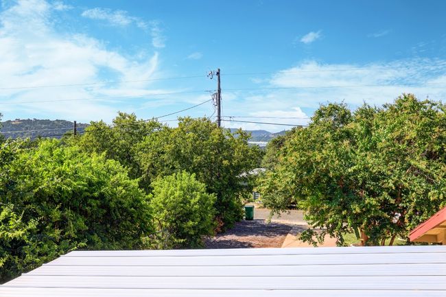 18414 E Lakeview Dr, House other with 4 bedrooms, 3 bathrooms and 8 parking in Jonestown TX | Image 16