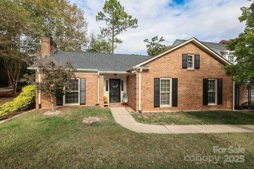 7514 Red Oak Ln, Charlotte, NC, 28226-7245 | Card Image