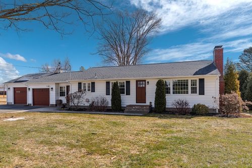 27 River Dr, Hadley, MA, 01035-9531 | Card Image