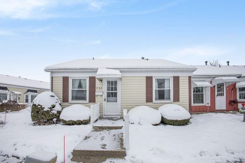 bldg-1-932 Village Ln, Jenison, MI, 49428-8338 | Card Image