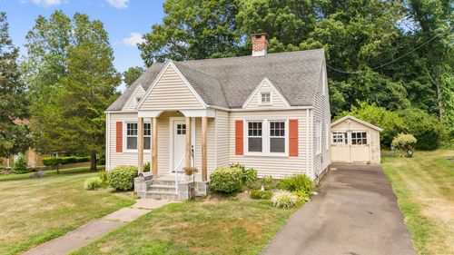 29 Haywood Ln, Hamden, CT, 06514-3030 | Card Image