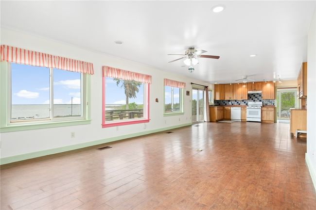 201 Copano Bay Dr, House other with 3 bedrooms, 2 bathrooms and null parking in Bayside TX | Image 10