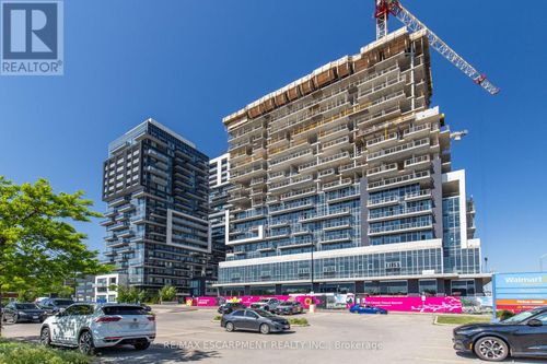 611-2093 Fairview St, Burlington, ON, L7R0E6 | Card Image