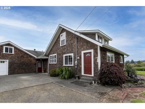 91681 Youngs River Rd, Astoria, OR, 97103-8173 | Card Image