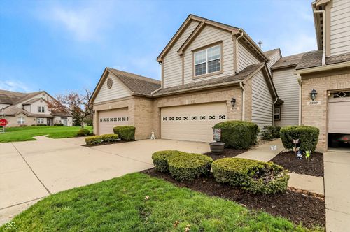 9152 Wadsworth Ct, Fishers, IN, 46037-7964 | Card Image