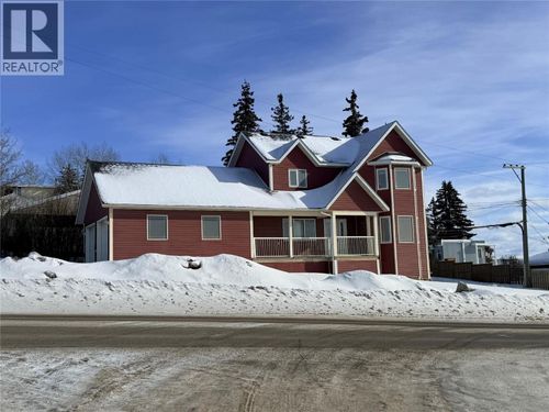 721 100 Ave, Dawson Creek, BC, V1G1V8 | Card Image