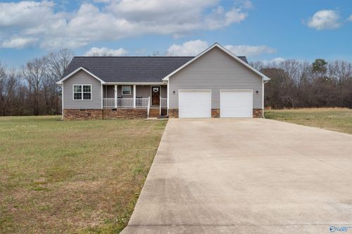 160 Graben Dr, Fyffe, AL, 35971-3045 | Card Image