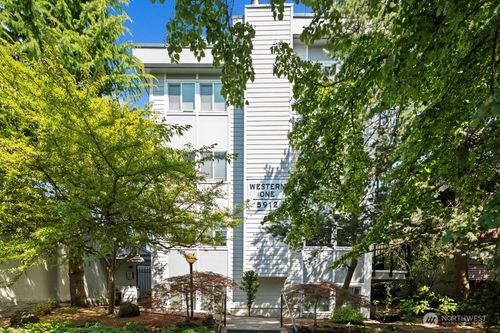 201-5912 California Ave Sw, Seattle, WA, 98136-1646 | Card Image