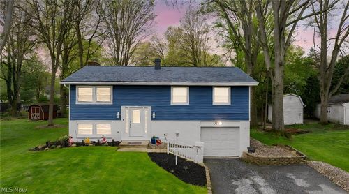 2592 Cherry Blossom Cir, Stow, OH, 44224-4235 | Card Image