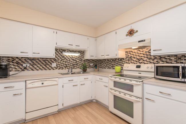 APT-405 - 714 Walnut Dr, Condo with 2 bedrooms, 2 bathrooms and 1 parking in Darien IL | Image 9