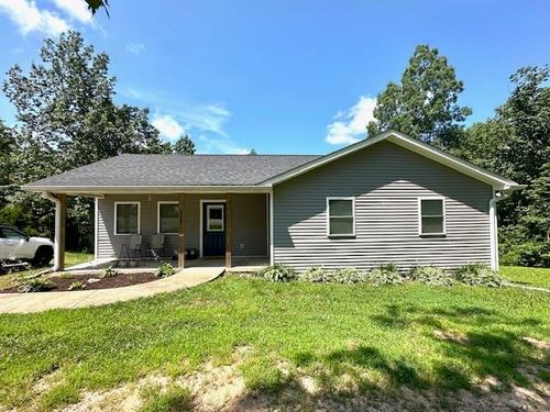 2082 Airport Ridge Rd, Linden, TN, 37096-4012 | Card Image