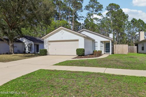 1907 Hunters Trace Cir, Middleburg, FL, 32068-4147 | Card Image