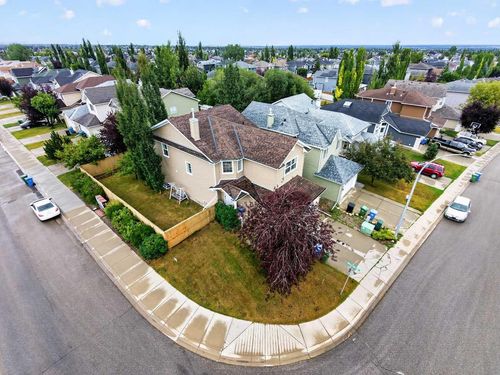 252 Bridlewood Common Sw, Calgary, AB, T2Y4M6 | Card Image