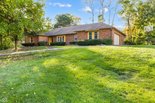 7532 Camelback Dr, Indianapolis, IN, 46250-1834 | Card Image