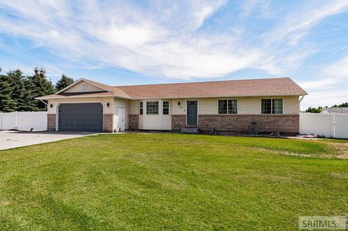4338 Mirinda Ln, Ammon, ID, 83406-4646 | Card Image