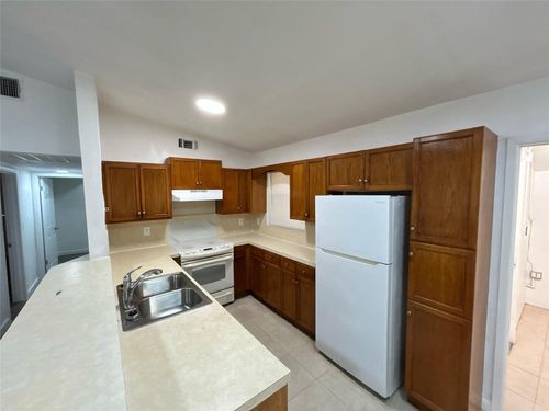417 Sw 25th Ter, FORT LAUDERDALE, FL, 33312 | Card Image
