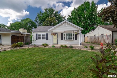 2 Reed Ct, Springfield, IL, 62704-4957 | Card Image