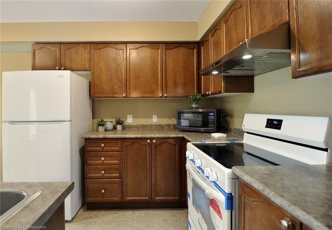 71 - 250 Ainslie St S, Townhouse with 3 bedrooms, 2 bathrooms and 2 parking in Cambridge ON | Image 9