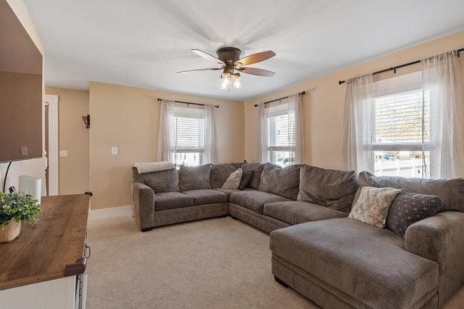 45 Franklin St, House other with 3 bedrooms, 2 bathrooms and null parking in Derry NH | Image 19