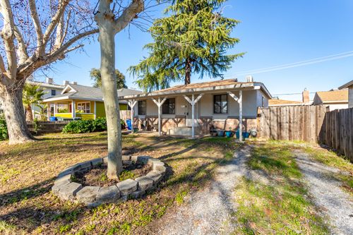 1012 State St, Redding, CA, 96001-3301 | Card Image