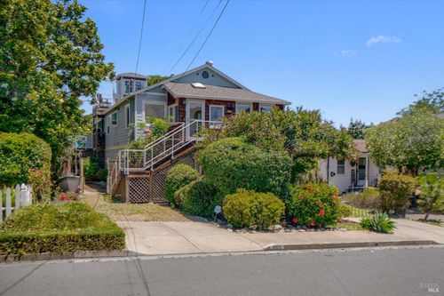 865 W I St, Benicia, CA, 94510-2526 | Card Image