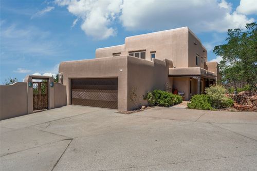 70 La Ventana Drive, Santa Fe, NM, 87508 | Card Image