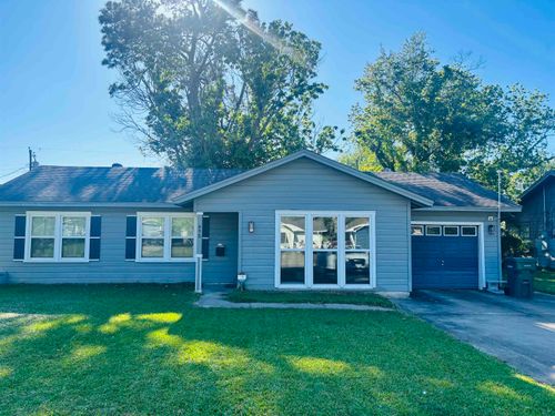 695 Peyton, Beaumont, TX, 77706 | Card Image