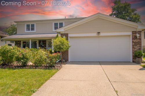 7878 Capri Dr, Canton, MI, 48187-1808 | Card Image