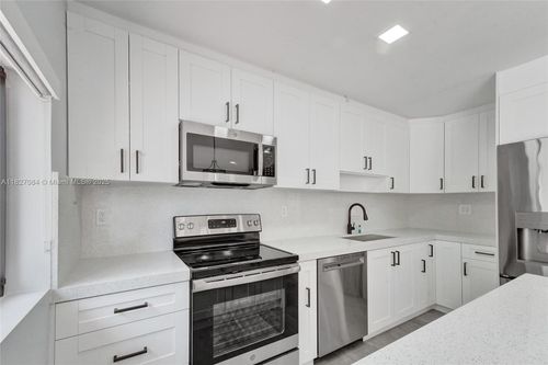 0-7751 Sw 102nd Pl, Miami, FL, 33173-3966 | Card Image