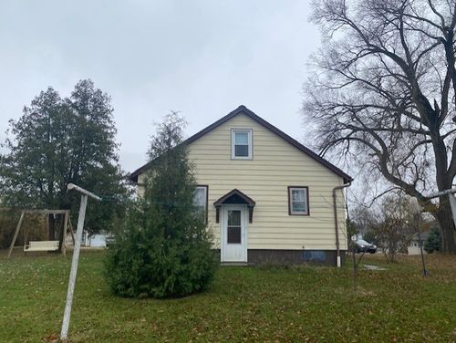 412 W 2nd St, Lostant, IL, 61334-9521 | Card Image