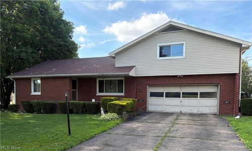 181 & 183 W Way Street, Barberton, OH, 44203 | Card Image
