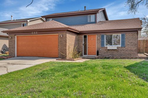 1 Red Wing Ct, Woodridge, IL, 60517-1849 | Card Image