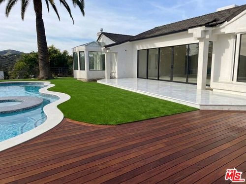 3300 Wonder View Plaza, Los Angeles, CA, 90068 | Card Image