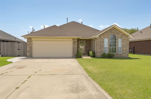 3003 30th St N, Texas City, TX, 77590-3972 | Card Image