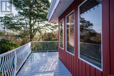 375 Neill St, House other with 4 bedrooms, 3 bathrooms and 3 parking in Tofino BC | Image 1