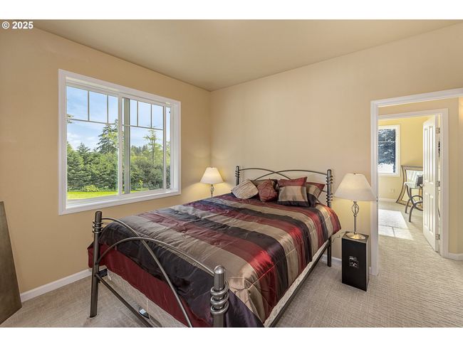 3271 Ne East Devils Lake Rd, House other with 4 bedrooms, 5 bathrooms and 5 parking in Otis OR | Image 12