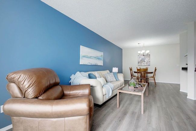 305 - 3 Somervale View Sw, Home with 2 bedrooms, 1 bathrooms and 1 parking in Calgary AB | Image 6