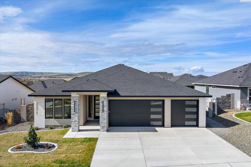 2377 Maggio Loop, Richland, WA, 99352 | Card Image