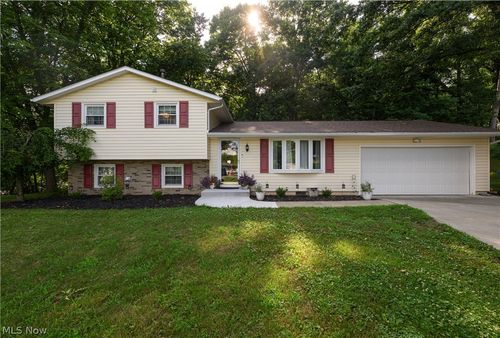 12073 Lockage Rd Nw, Canal Fulton, OH, 44614-8719 | Card Image