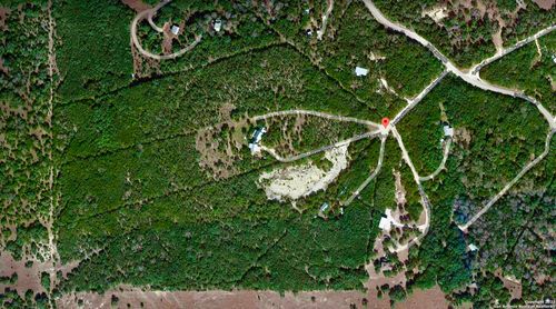 127 Leaders Hill Rd, Wimberley, TX, 78676-4643 | Card Image