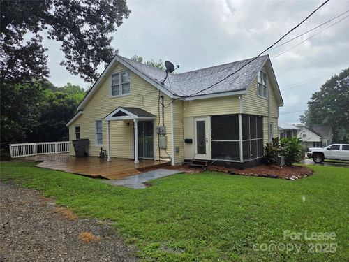 204 Smith St, Clover, SC, 29710-1336 | Card Image