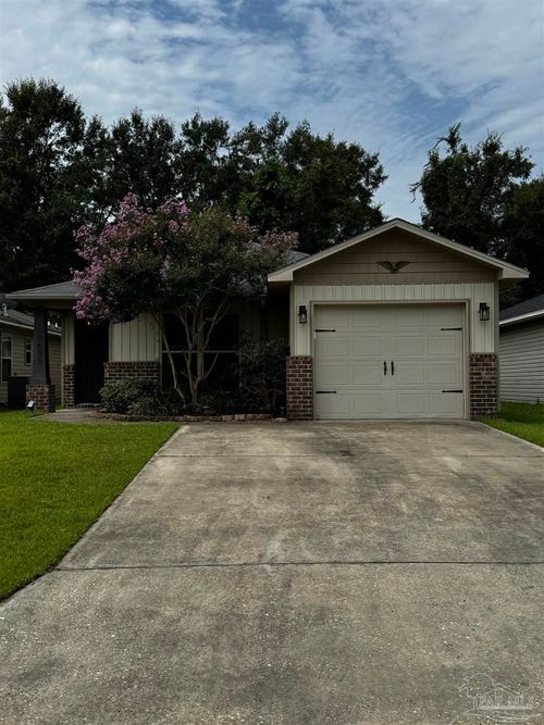 10605 Senegal Dr, Pensacola, FL, 32534-7915 | Card Image